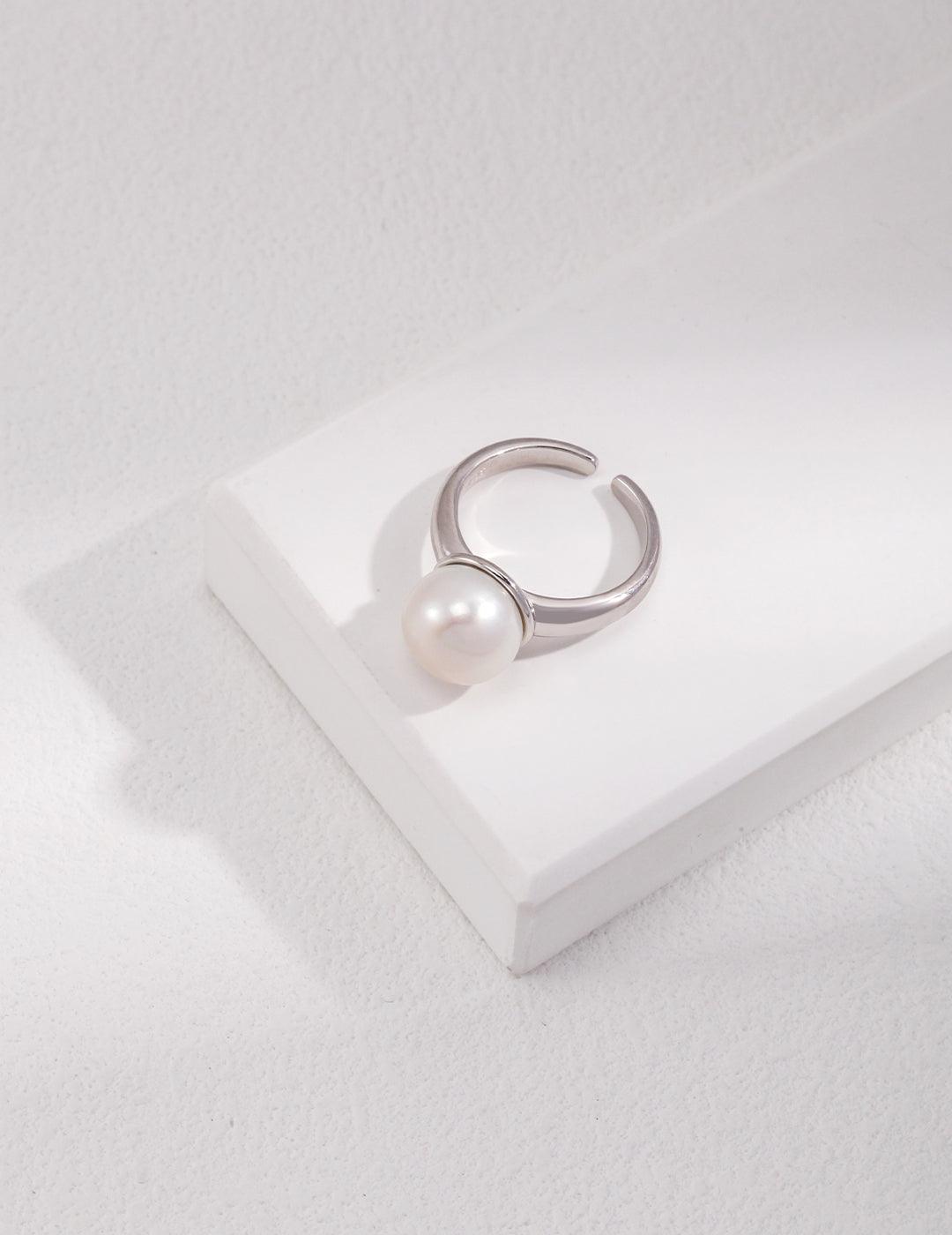 Pearl Ring - MinElèn Jewelry