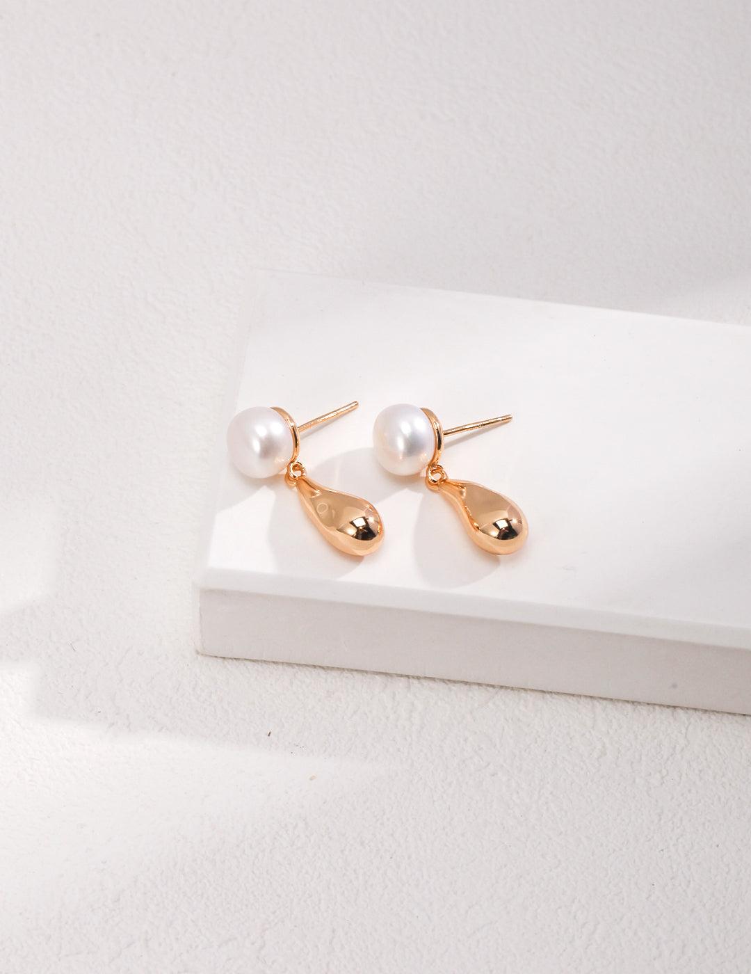 Sterling Silver Pearl Earrings - MinElèn Jewelry