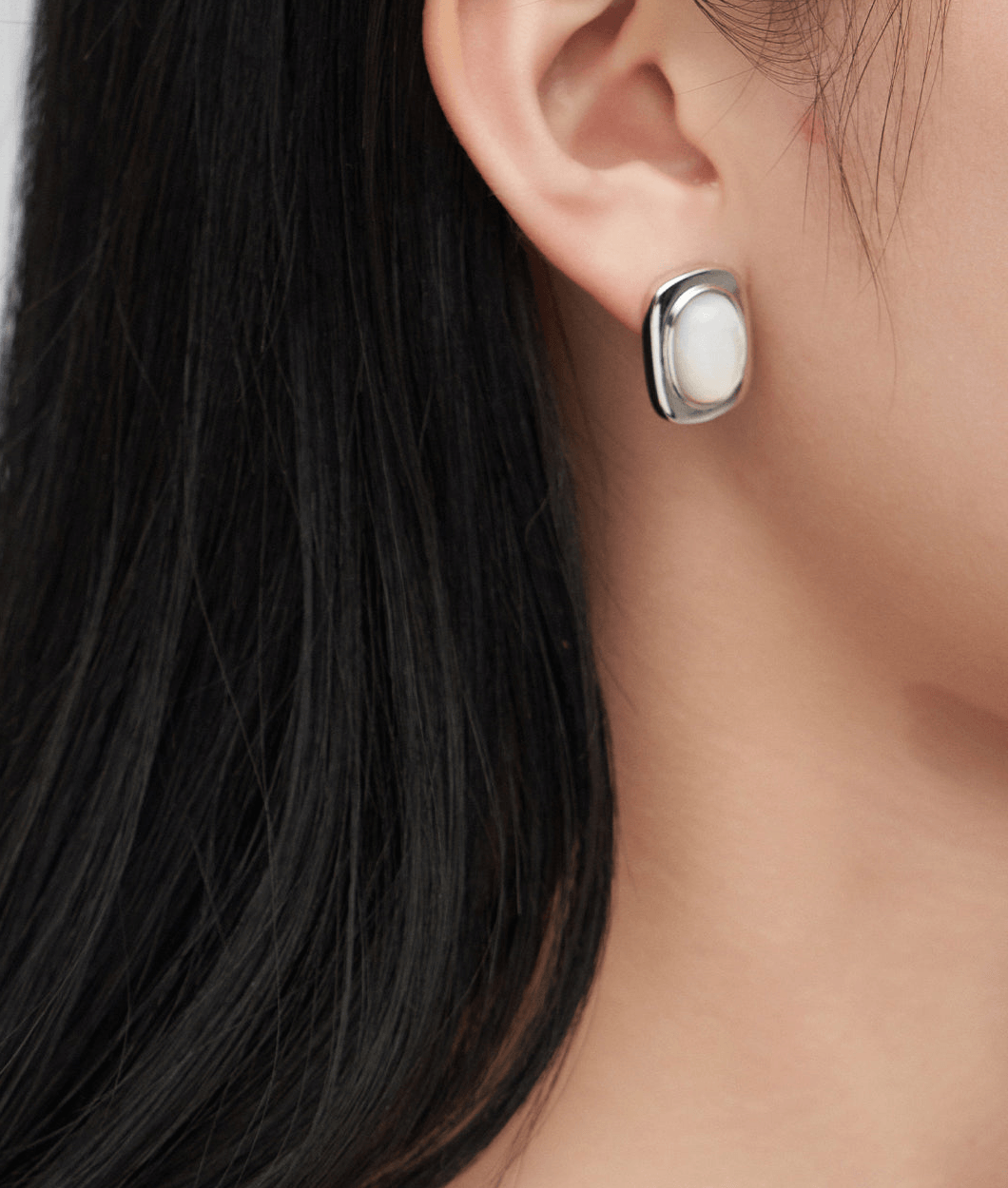 Mother of pearl earrings in sterling silver - MinElèn Jewelry