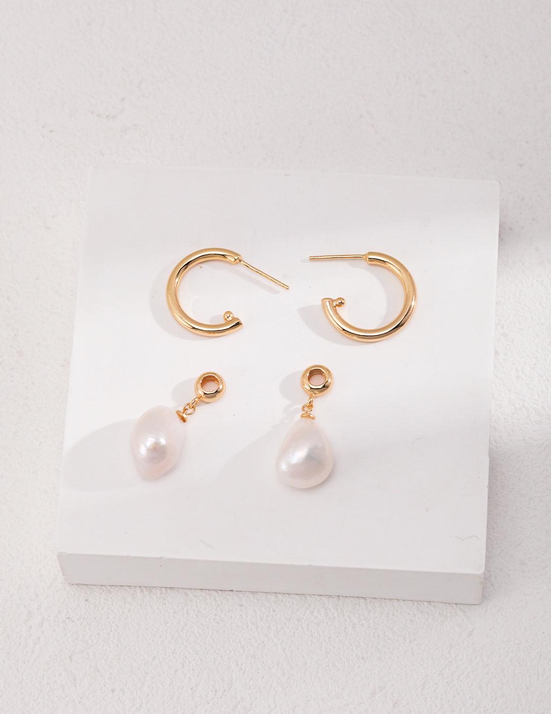 Shaped baroque pearl earrings, can be worn as a pair - MinElèn Jewelry