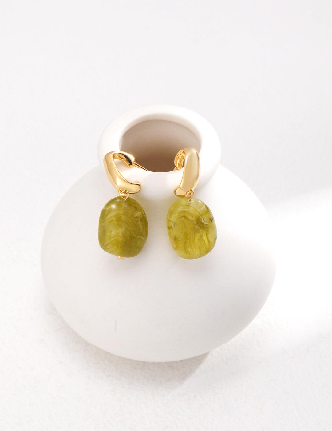 Modern Style Green Resin Earrings - MinElèn Jewelry