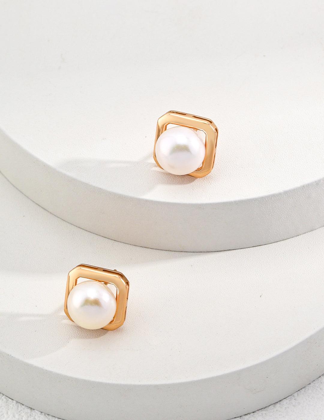 Pearl Earrings - MinElèn Jewelry