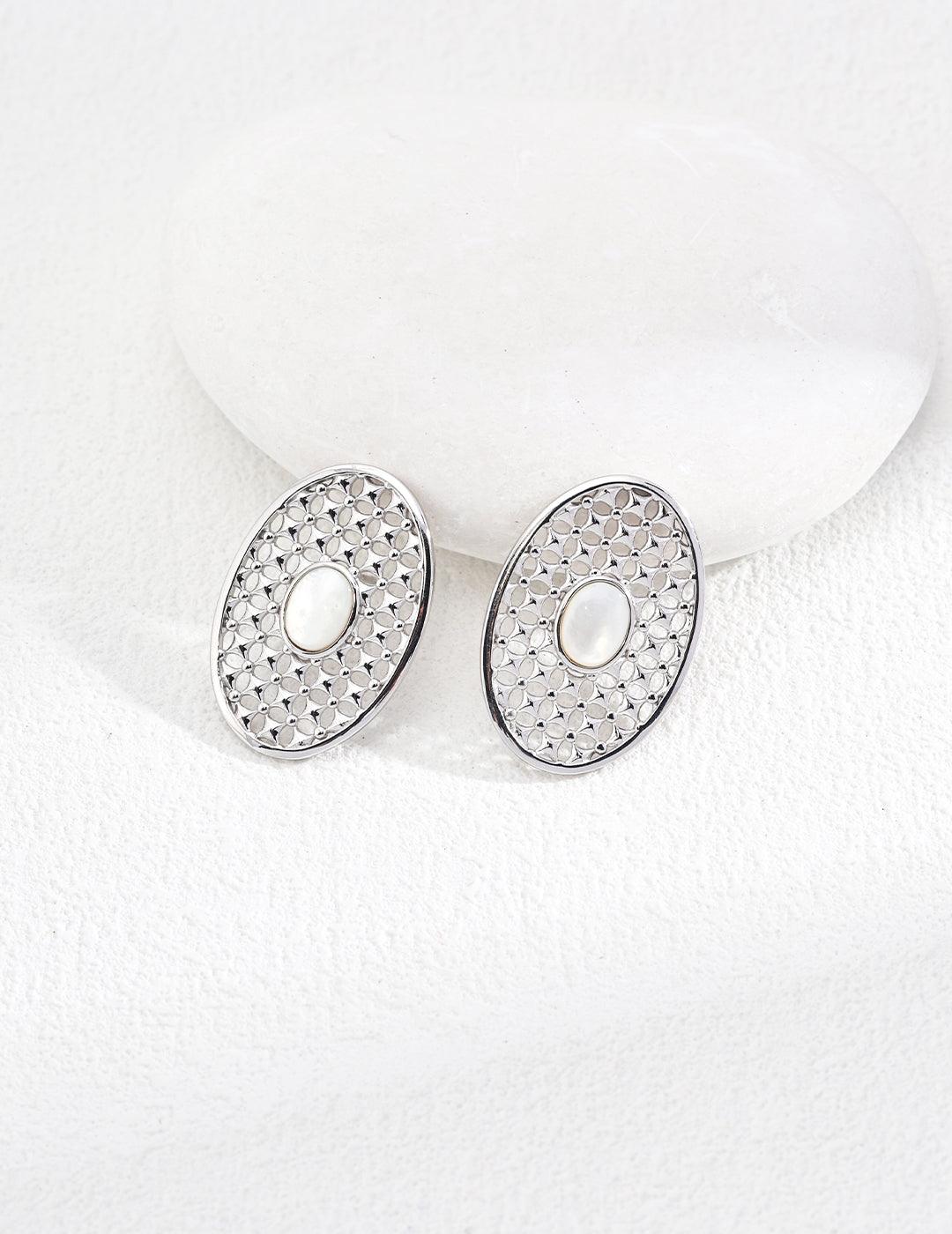 Mother of pearl earrings in sterling silver